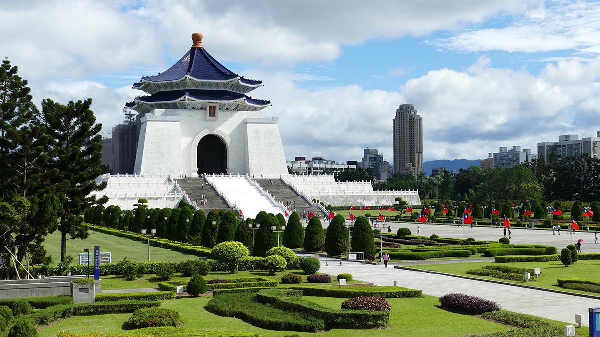 Explore Taiwan-Chiang Kai Shek Memorial Hall-5